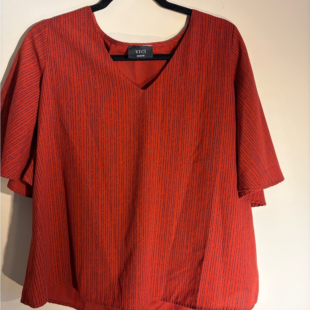 Vici Red & Navy Striped V-neck Bell Short Sleeve Blouse Women’s Med